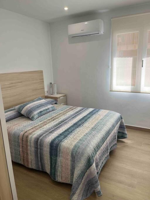 Apartamento Con Preciosas Vistas A Pie De Playa サンタ・ポラ エクステリア 写真