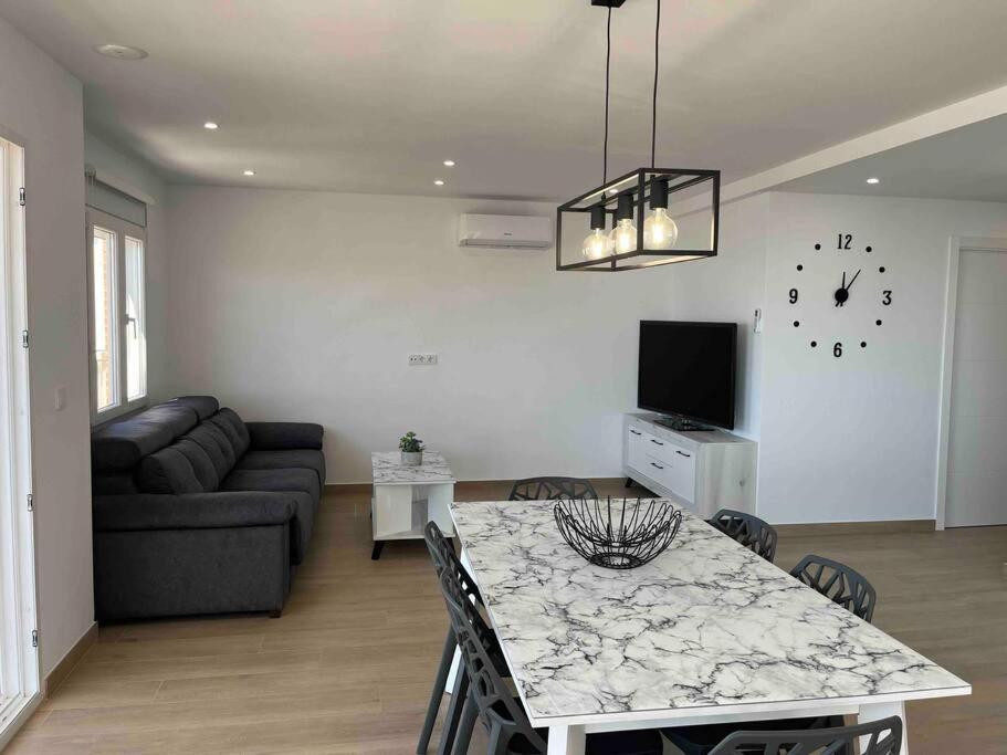 Apartamento Con Preciosas Vistas A Pie De Playa サンタ・ポラ エクステリア 写真
